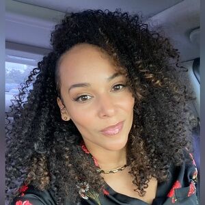 Meet your Posher, Nina